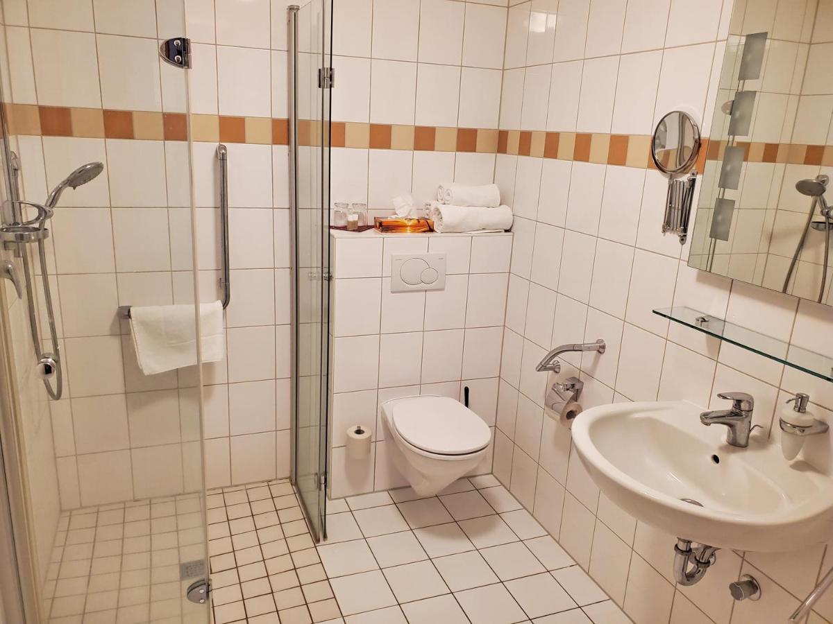 Landhotel Westerwaldgrill Hohn  Bagian luar foto